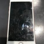 お前はもう・・iPhone7の画面が割れて液晶が死亡？( ﾉД`)データそのままで修理をするならスマップル北九州小倉店へ♪