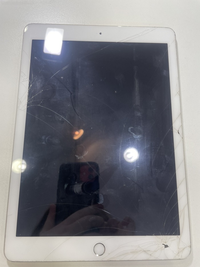 iPad　アイパッド　タブレット　画面　ガラス　修理　小倉　福岡　北九州