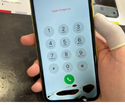 iPhoneXRの画面に液漏れが・・・放置していると広がるってホント？？
