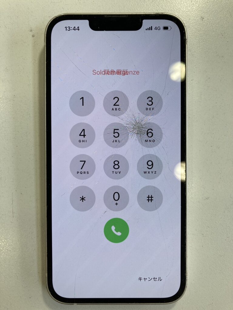 iPhone13の画面割れ修理